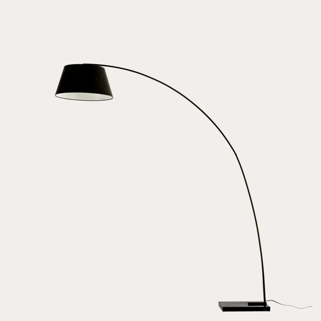 Kenay Home Arch Negro Discount