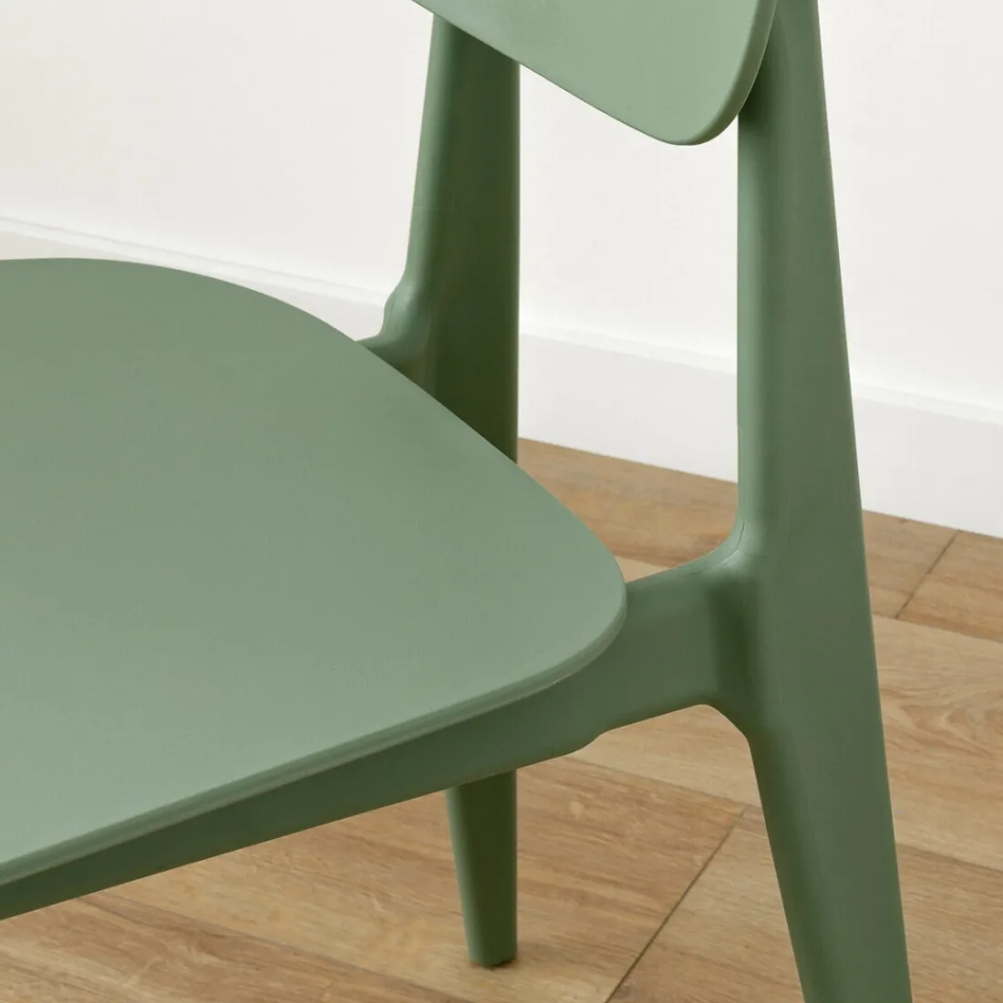 Kenay Home Helm Verde Clearance