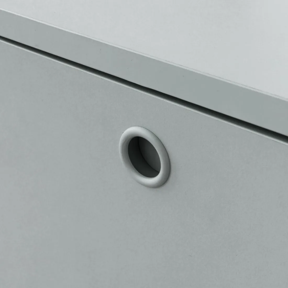 Kenay Home Round Outlet